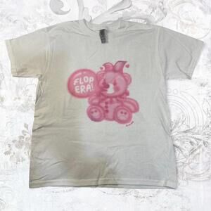 Dolls Kill Women's White and Pink Tshirt